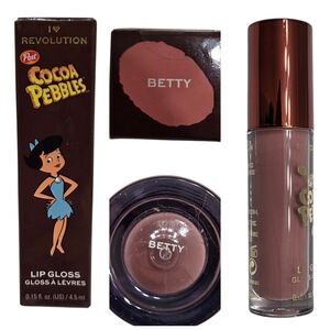 I HEART REVOLUTION Cocoa Pebbles BETTY Rosy Nude Chocolate Scented Lip Gloss New